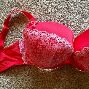 Curvy Kate Red Lace Bra - 32H